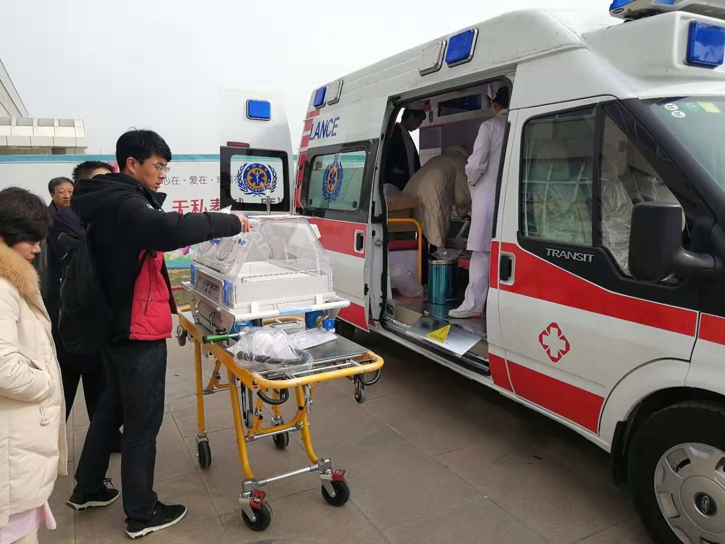 西林县救护车转院